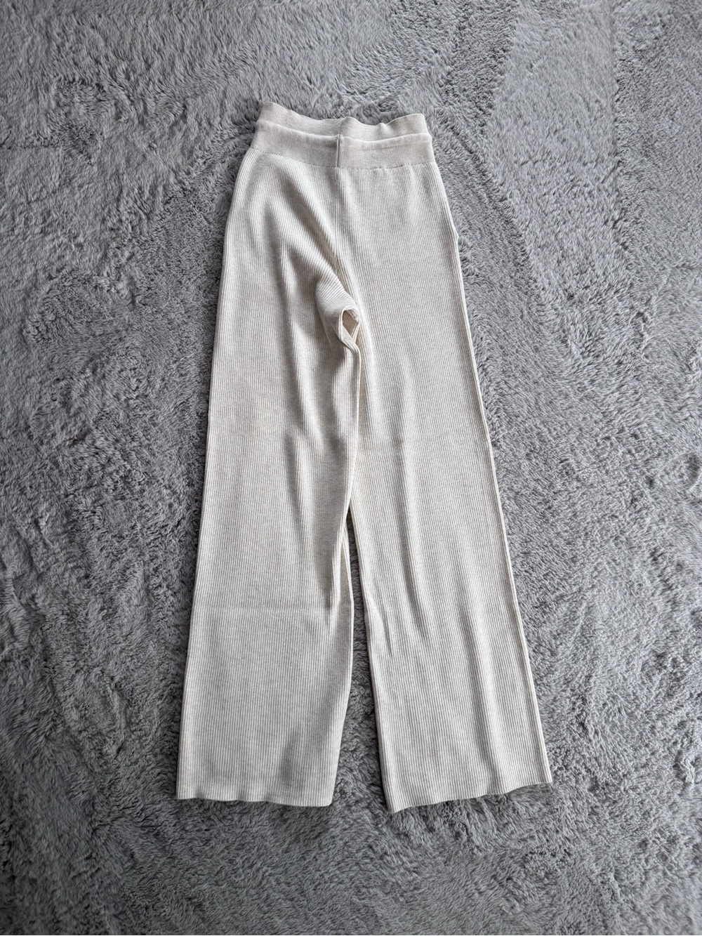 Uniqlo Wide-Leg Knit Pants in Light Beige